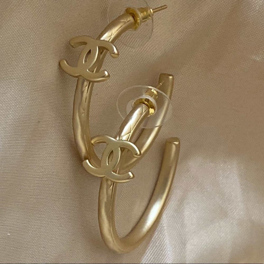 ⭐Chanel Earrings⭐